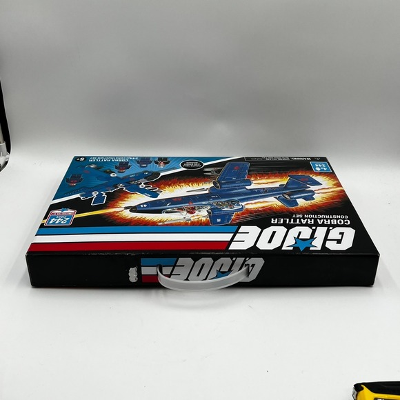 GI Joe Cobra Rattler Construction Set With 224 Pieces Brand New Hasbro - Picture 3 of 10
